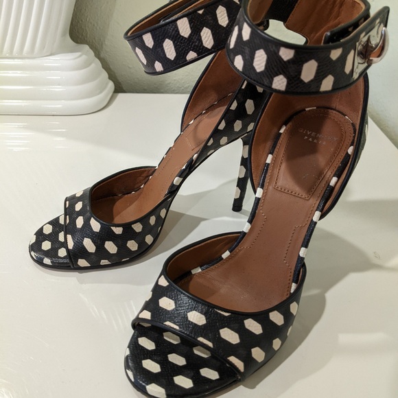Givenchy Shark Lock Polka Dot Heels - Picture 3 of 5